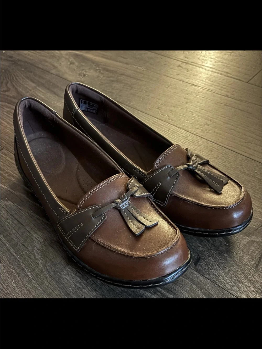 Clark’s Ashland Bubble Slip Brown Tassel Leather Loafers Women Cushioned Size 6
